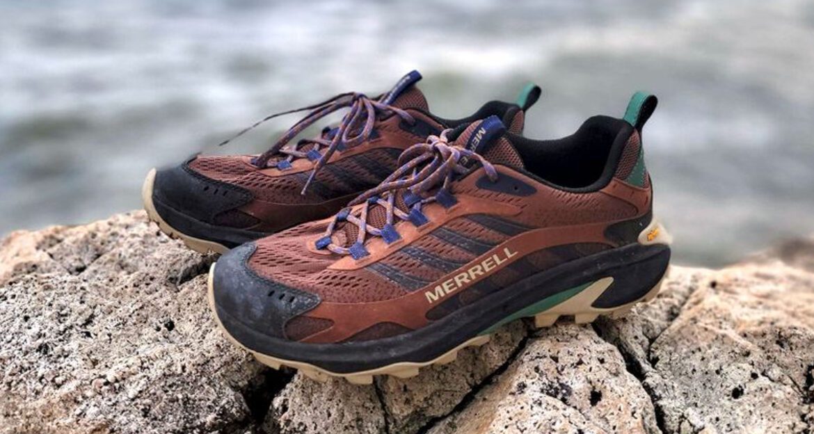 12 Best Travel Sneakers for Men in November 2025