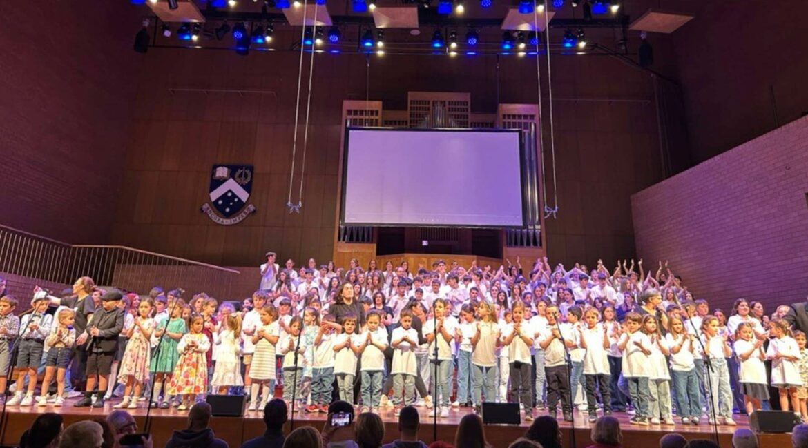A century on, Melbourne students honour two giants of Greek music