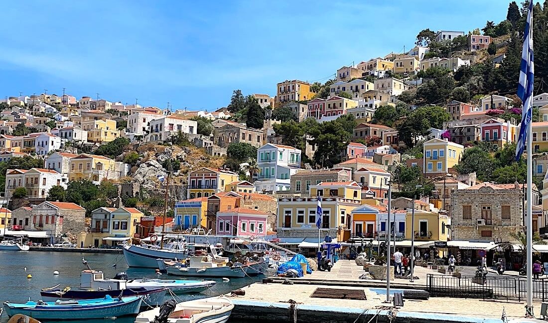 Greece Triumphs at the 2025 Travvy Awards with Top Tourism Honors
