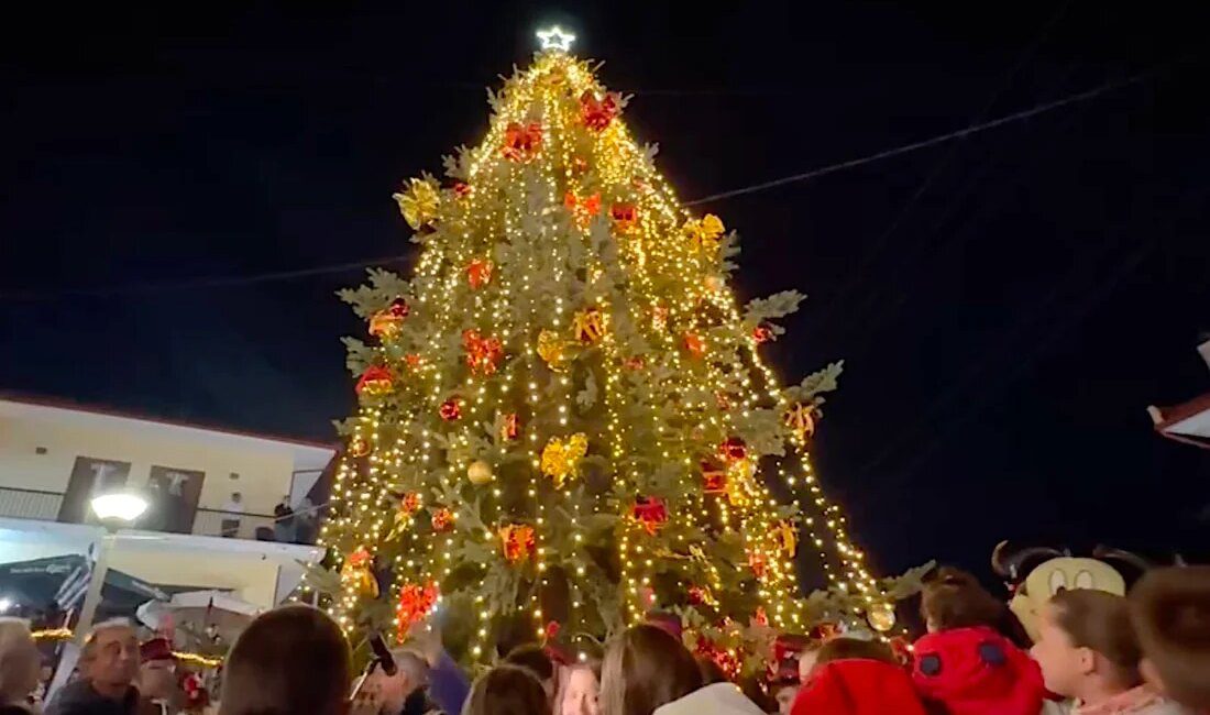 Greece’s First Christmas Tree Lit as Holiday Season Looms