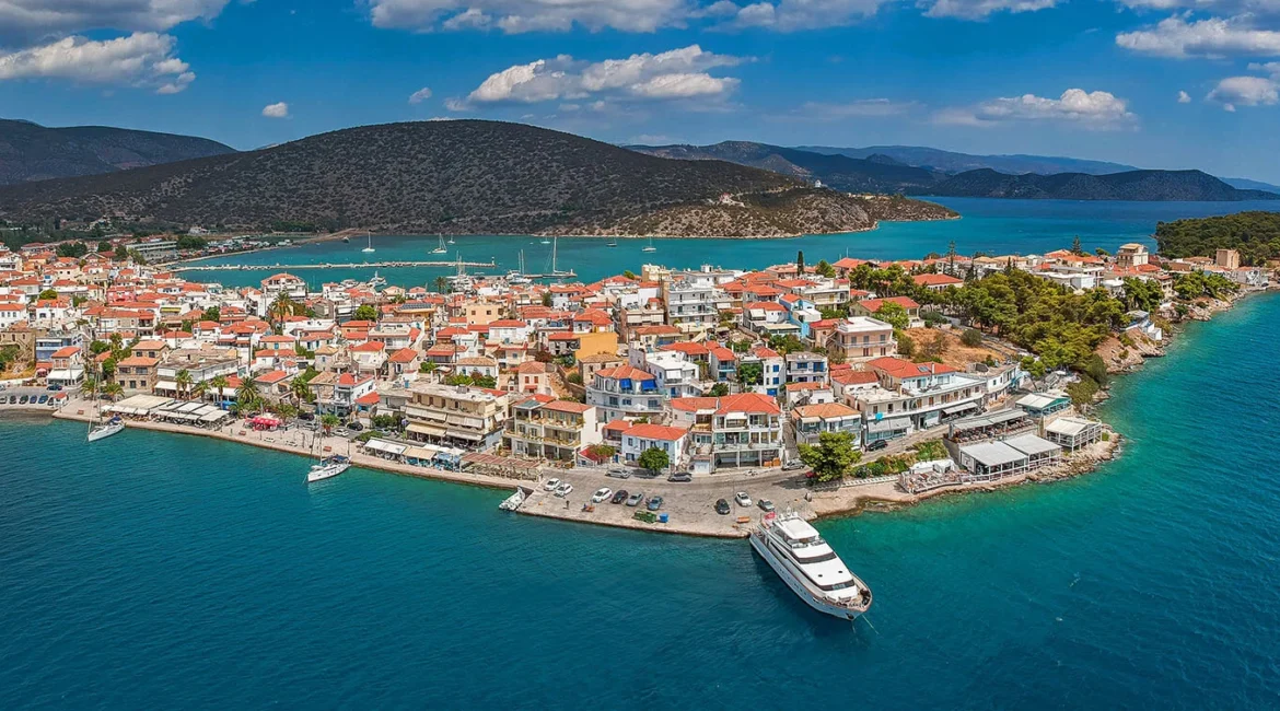 Visitors to Greece Venturing Beyond the Beach, Says GNTO