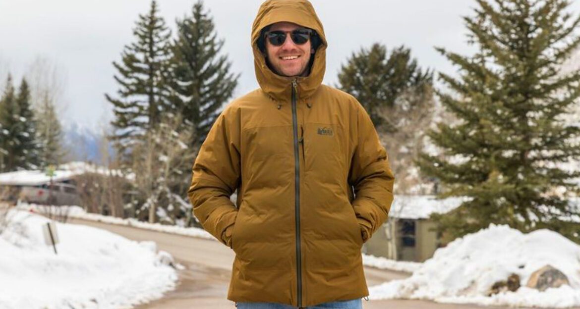15 Best Jackets for Heavy Snowstorms in Winter 2025