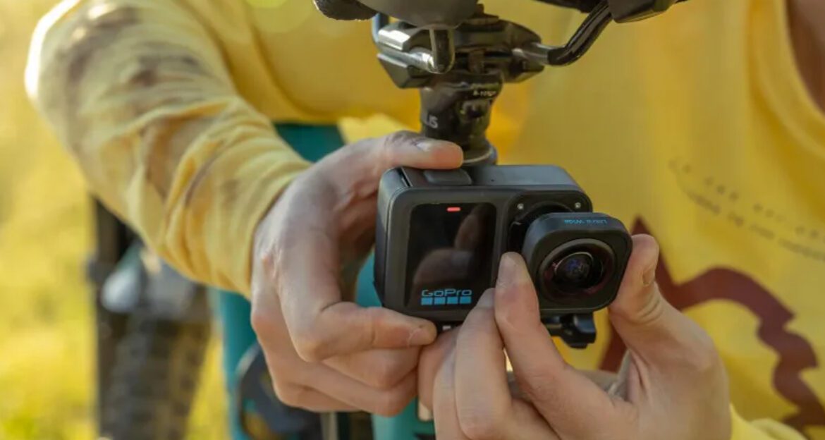 7 Best Cameras That Shoot Cinematic Video Without a Crew