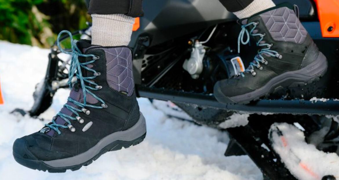 9 Best Footwear for Winter Road Trips in 2025