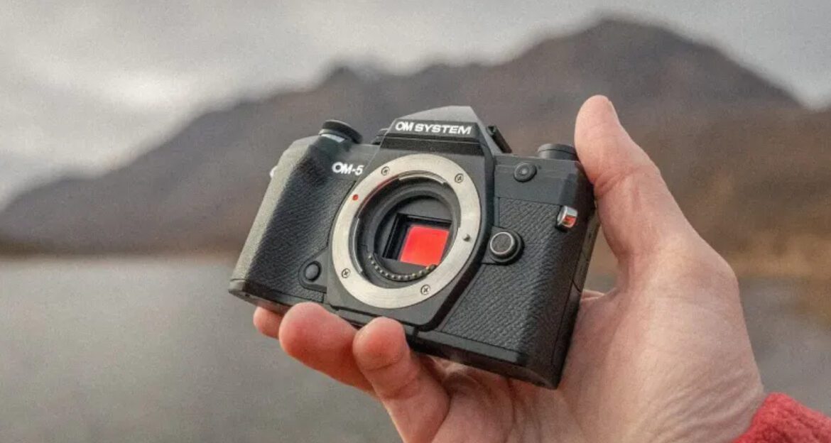 9 Most Reliable Cameras for Adventure Landscapes in 2025