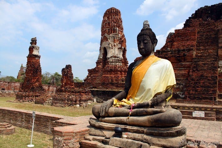 An Ayutthaya Day Trip From Bangkok [The Ultimate Guide]