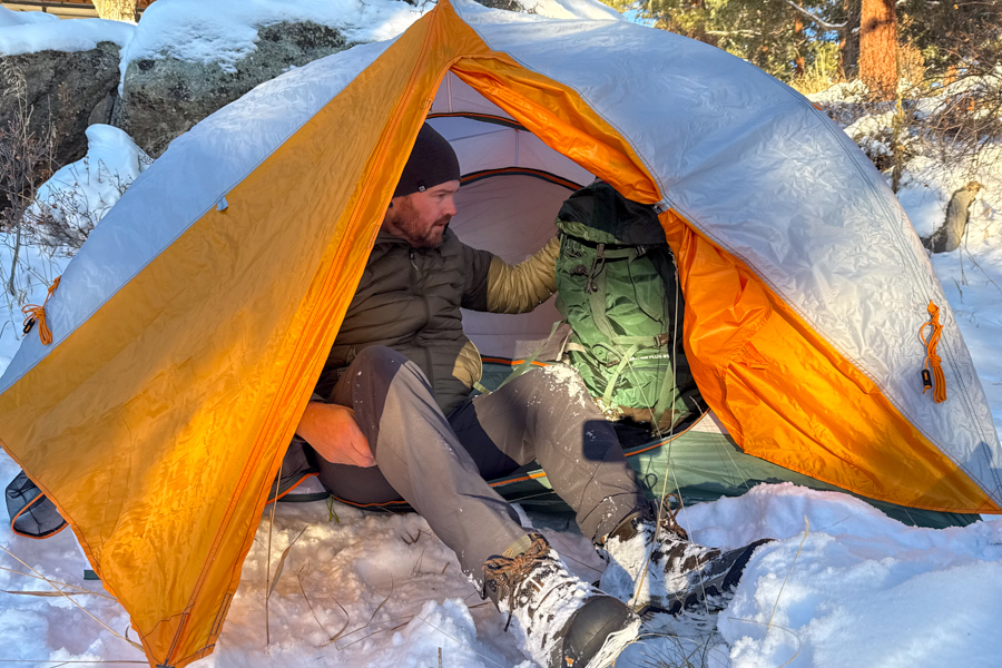 | CleverHiker Mountain Hardwear Mineral King 2 All-Season Tent Review