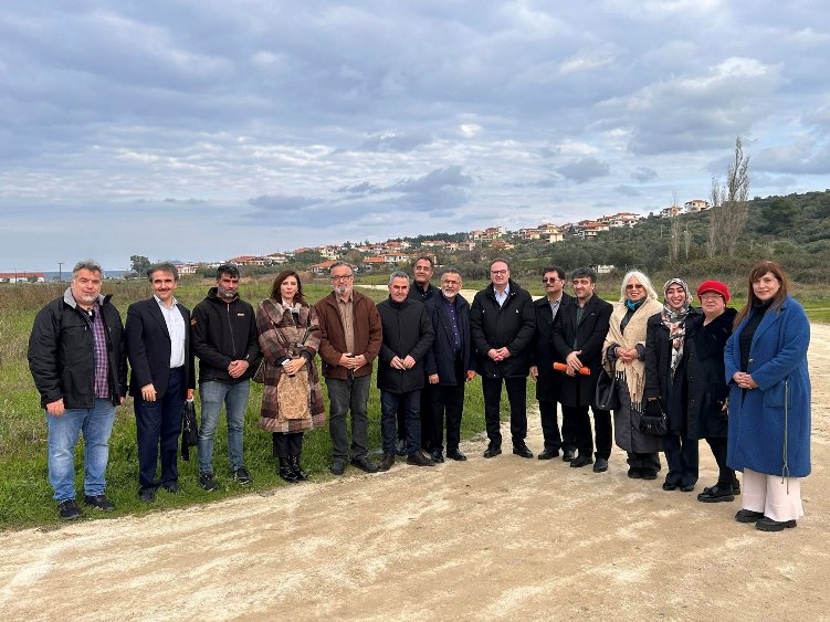 Descendants of Persians Visit Xerxes’ Canal Site in Greece 2,500 Years Later