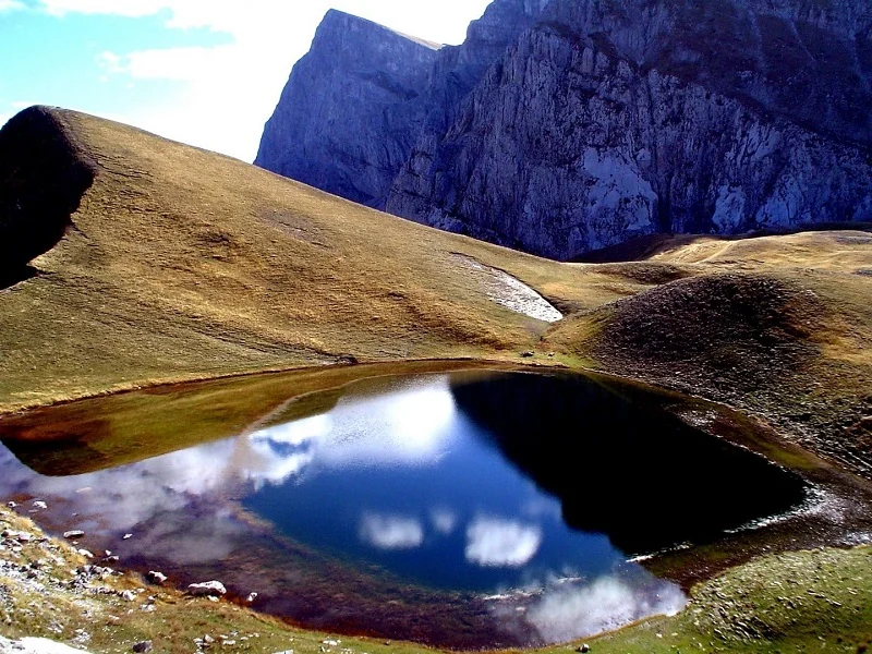 Epirus Trail: The Greek Mountain Adventure of Culture, History and Beauty