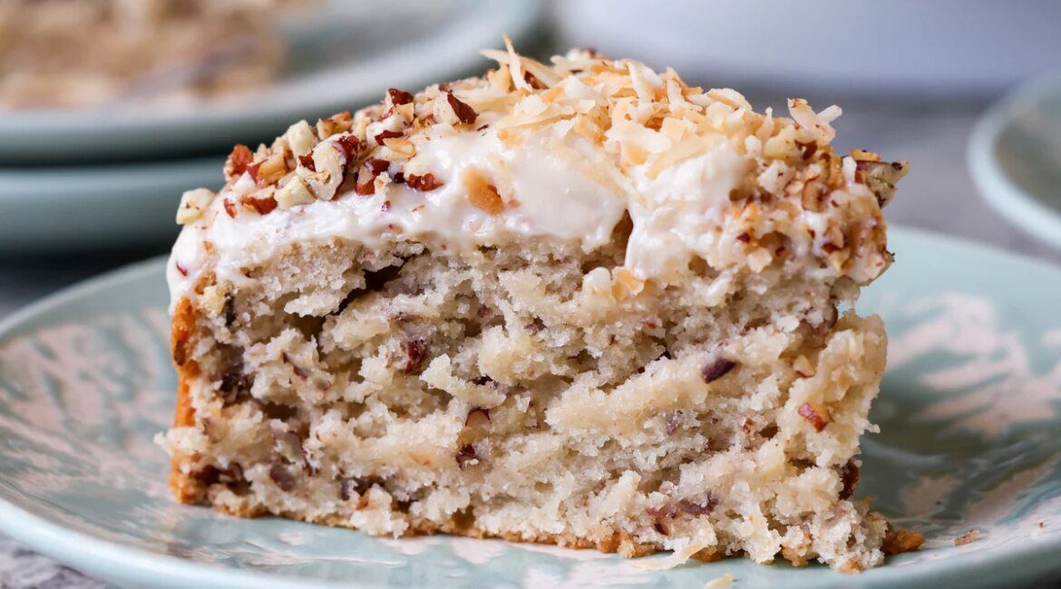 Italian Cream Cake (Italian Wedding Cake)