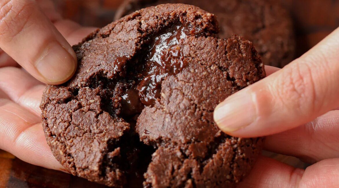 Molten Lava Cookies (gluten-free, soy-free, dairy-free)