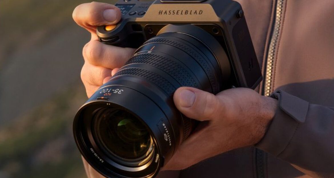 10 Mirrorless Cameras That Travel Far Without a Hassle