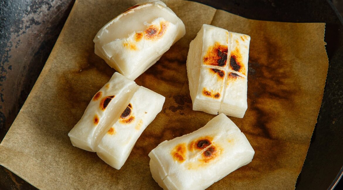 Yakimochi (How To Grill Kiri Mochi) • Just One Cookbook