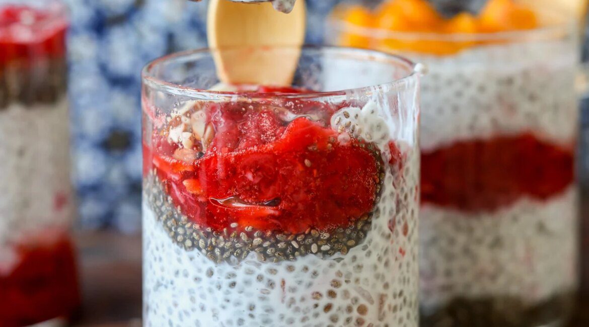 The BEST Strawberry Chia Pudding