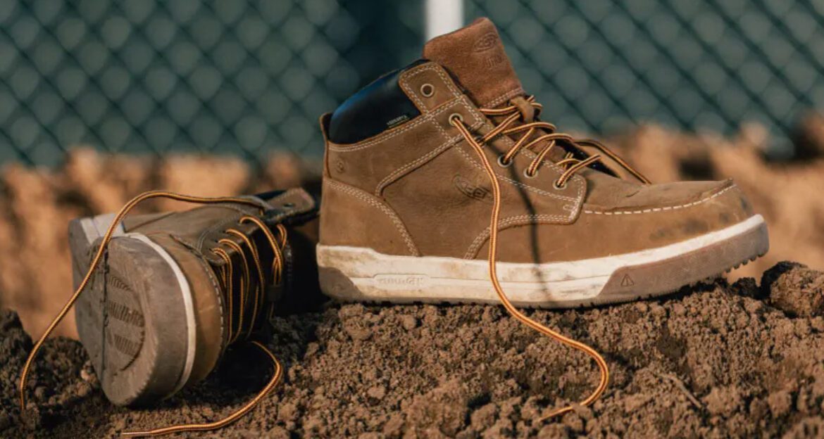We Tried: KEEN Men’s Gibson Waterproof Work Boot (Carbon Toe) – Review for 2026