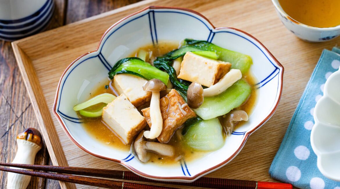 Bok Choy and Tofu Stir-Fry (Video) • Just One Cookbook %